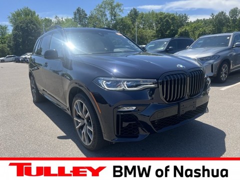 2022 BMW X7.