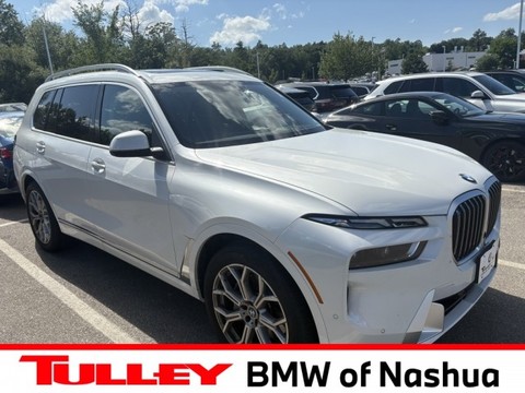 2025 BMW X7.