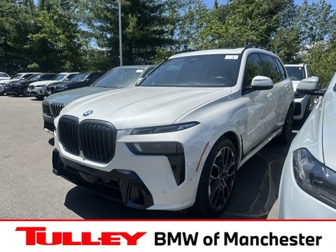 2025 BMW X7.