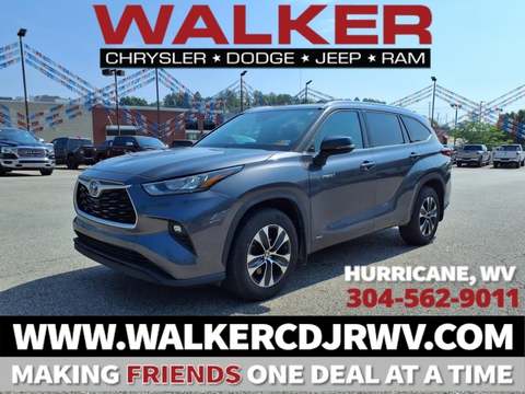 2020 Toyota Highlander.