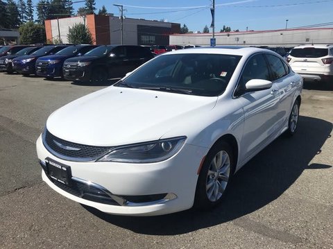 2015 Chrysler 200.