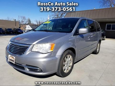 2014 Chrysler Town and Country.