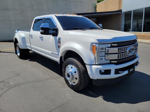 2017 Ford F-450.
