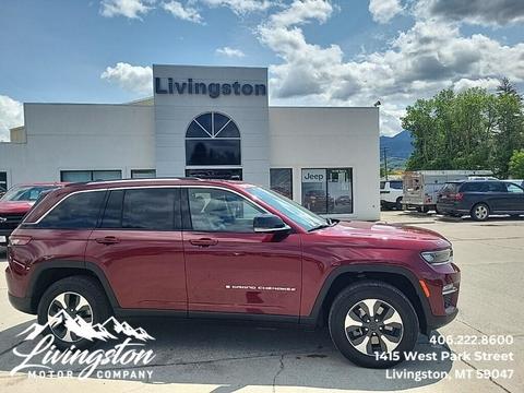 2022 Jeep Grand Cherokee.
