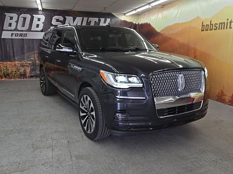 2022 Lincoln Navigator.