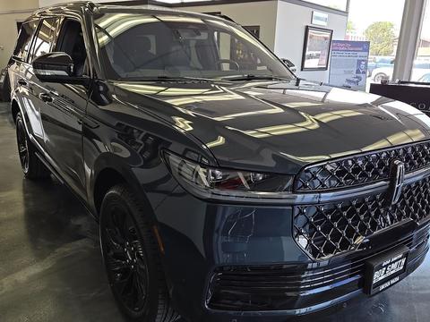 2025 Lincoln Navigator.