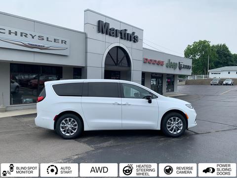 2025 Chrysler Pacifica.