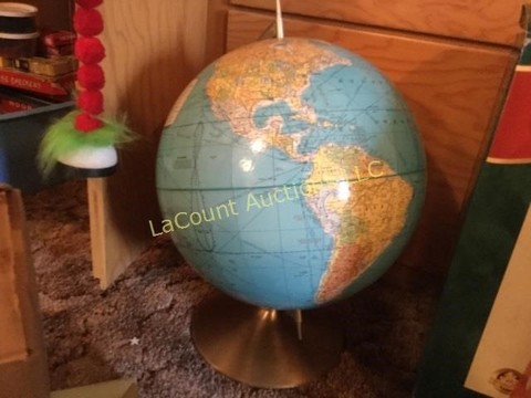 23 Miscellaneous world globe.