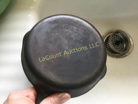 190 Miscellaneous Wagnerware cast frying pan.