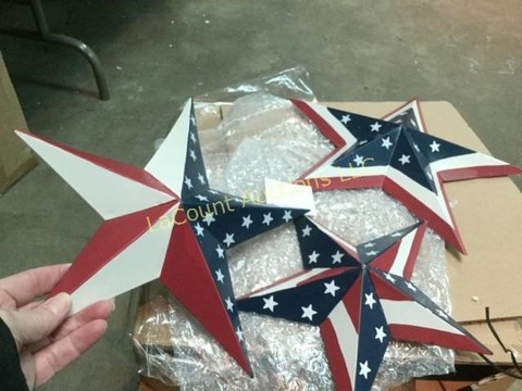 207 Miscellaneous 2 sets tin Patriotic star decor wall hangings.