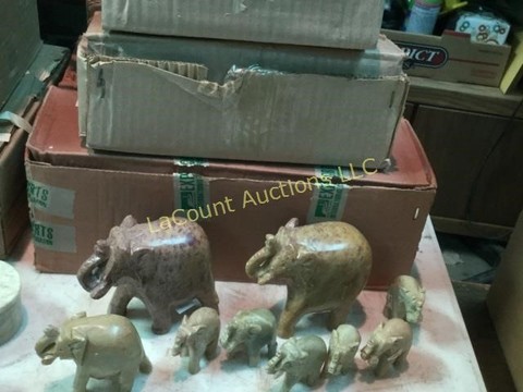 365 Miscellaneous carves stone elephants 6 each size.