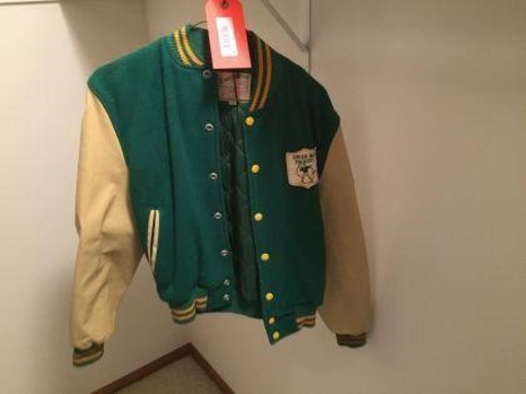 14 Miscellaneous Green Bay Packers jacket size 16.