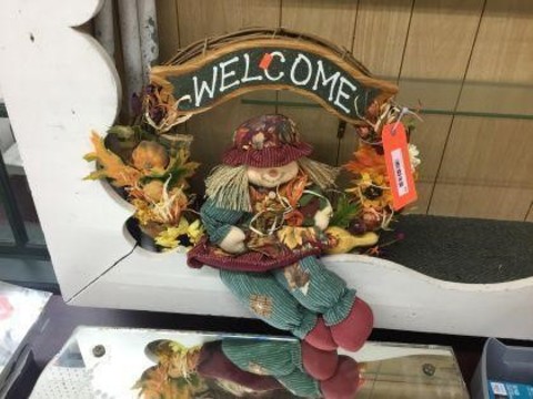 72 Miscellaneous Welcome wreath 16 inch diameter.