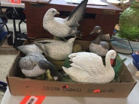 281 Miscellaneous Bird & goose decorators.