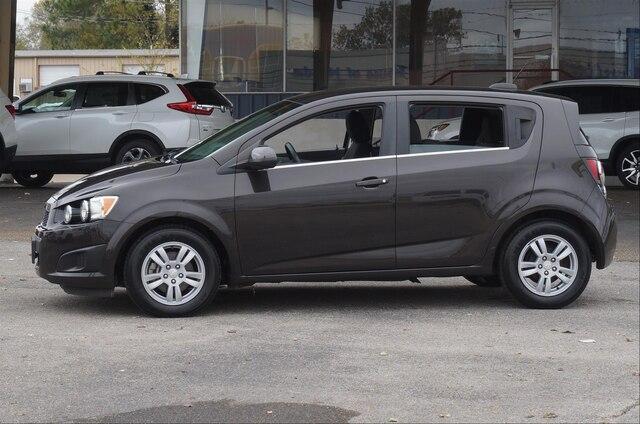 Pre-Owned 2015 Chevrolet Sonic Hatch LT Auto